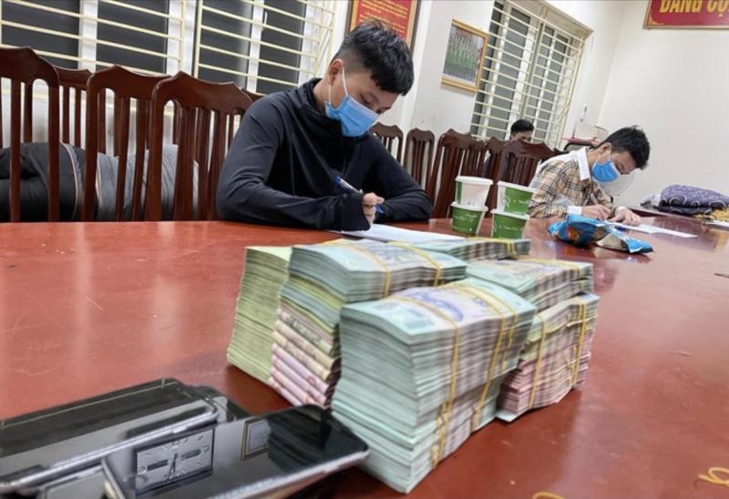 Khám phá cách chơi cờ tỷ phú tân phú ông và những bí quyết thắng lớn cùng luật chơi cờ tỷ phú tân phú ông hấp dẫn