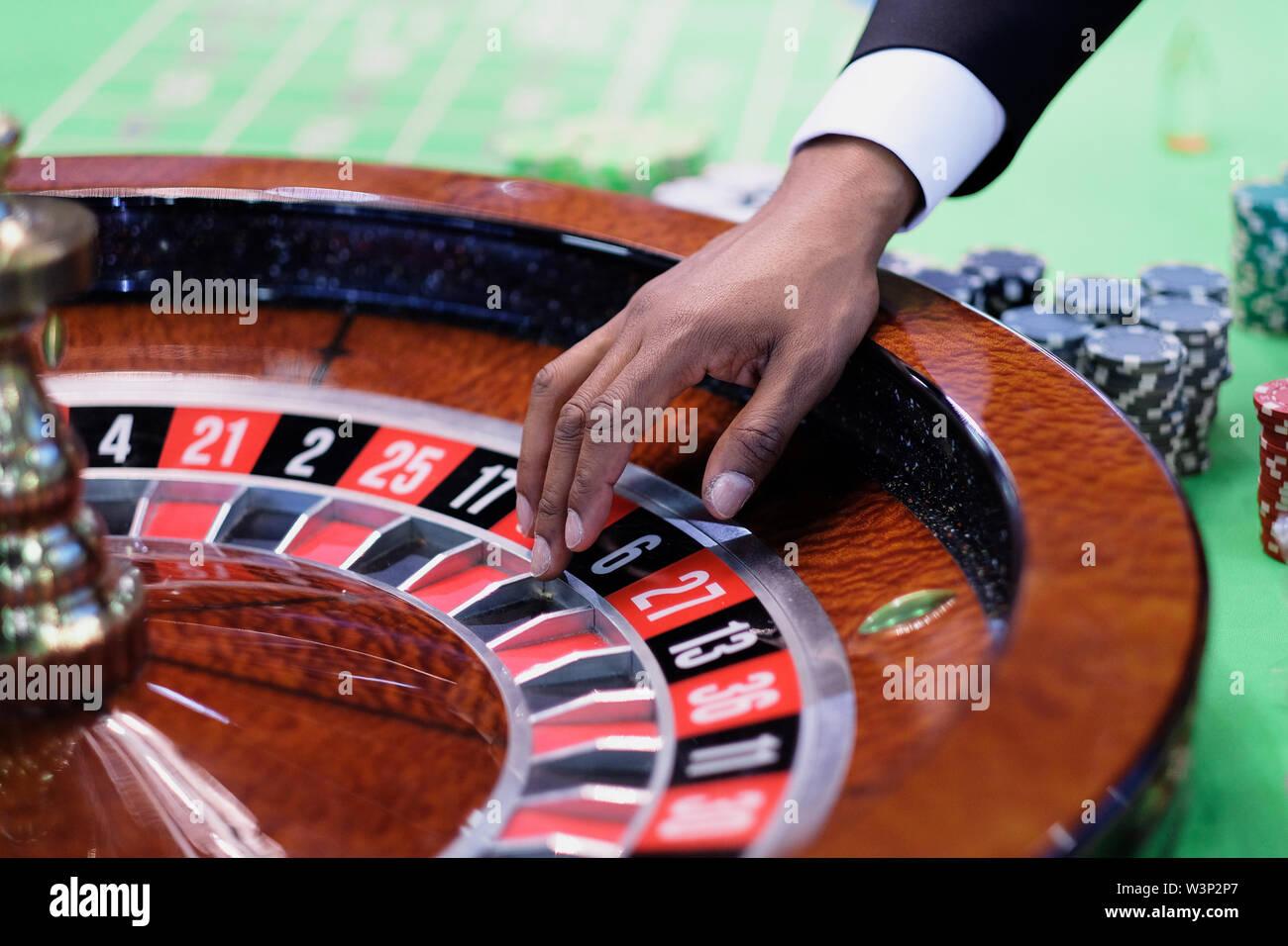 Khám phá ưu điểm của Single Deck Blackjack dành cho người chơi mới